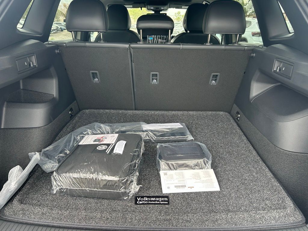 2026 Volkswagen Tiguan 2.0T SE R-Line Black Tampa FL