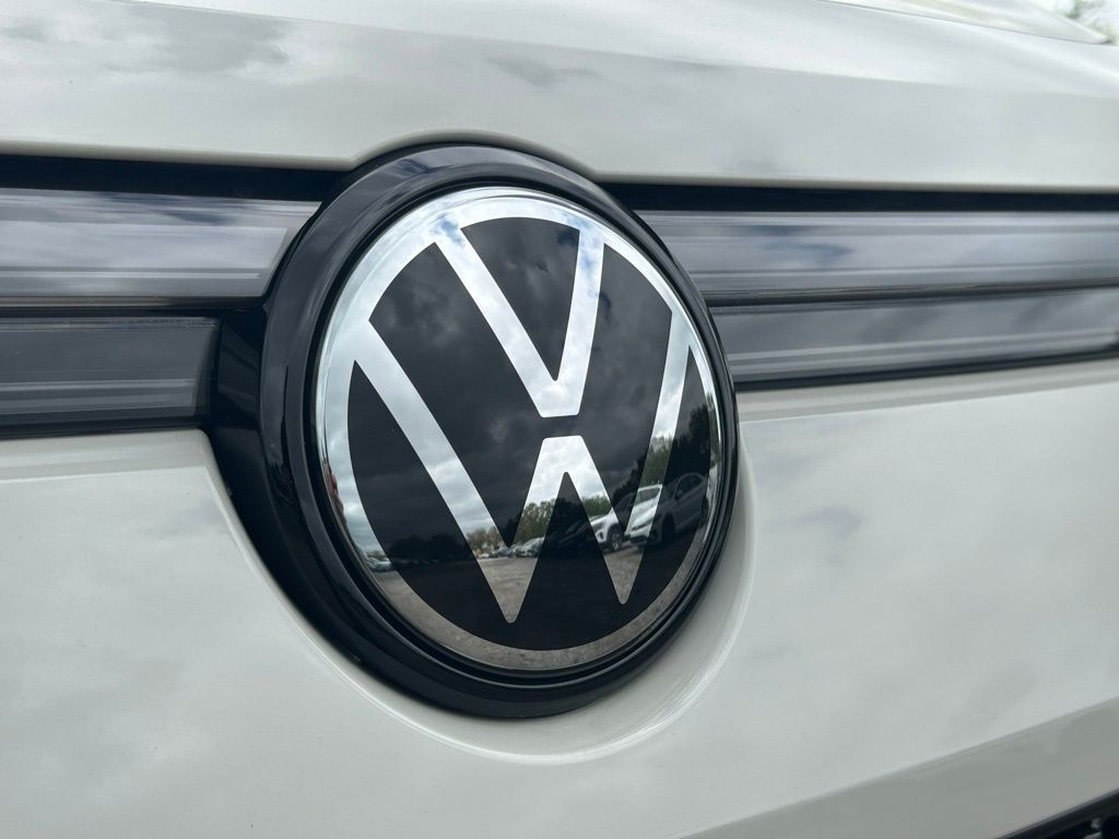 2026 Volkswagen Tiguan 2.0T SE R-Line Black Tampa FL