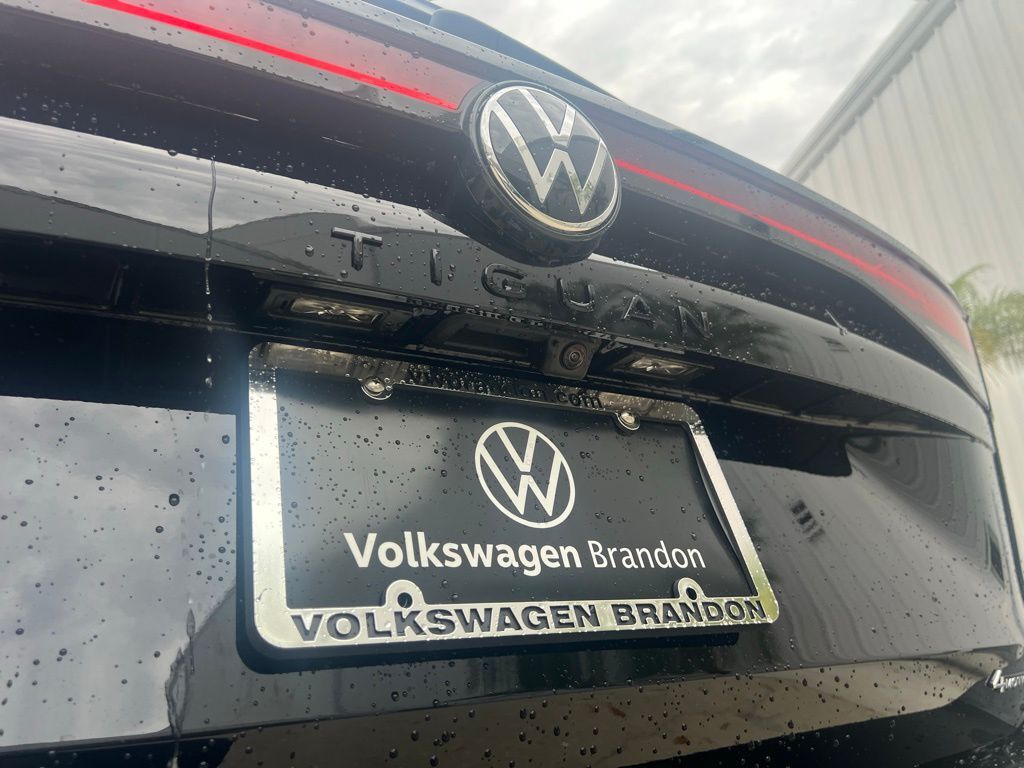 2026 Volkswagen Tiguan 2.0T SE R-Line Black Tampa FL