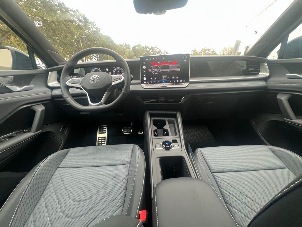 2026 Volkswagen Tiguan 2.0T SE R-Line Black Tampa FL