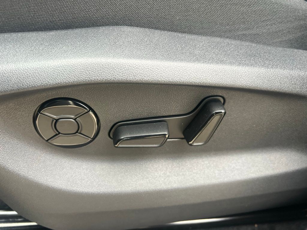 2026 Volkswagen Tiguan 2.0T SE R-Line Black Tampa FL