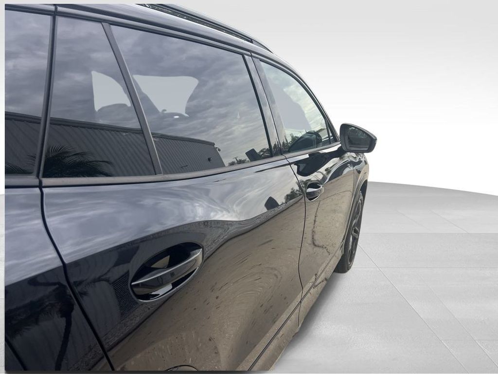 2026 Volkswagen Tiguan 2.0T SE R-Line Black Tampa FL