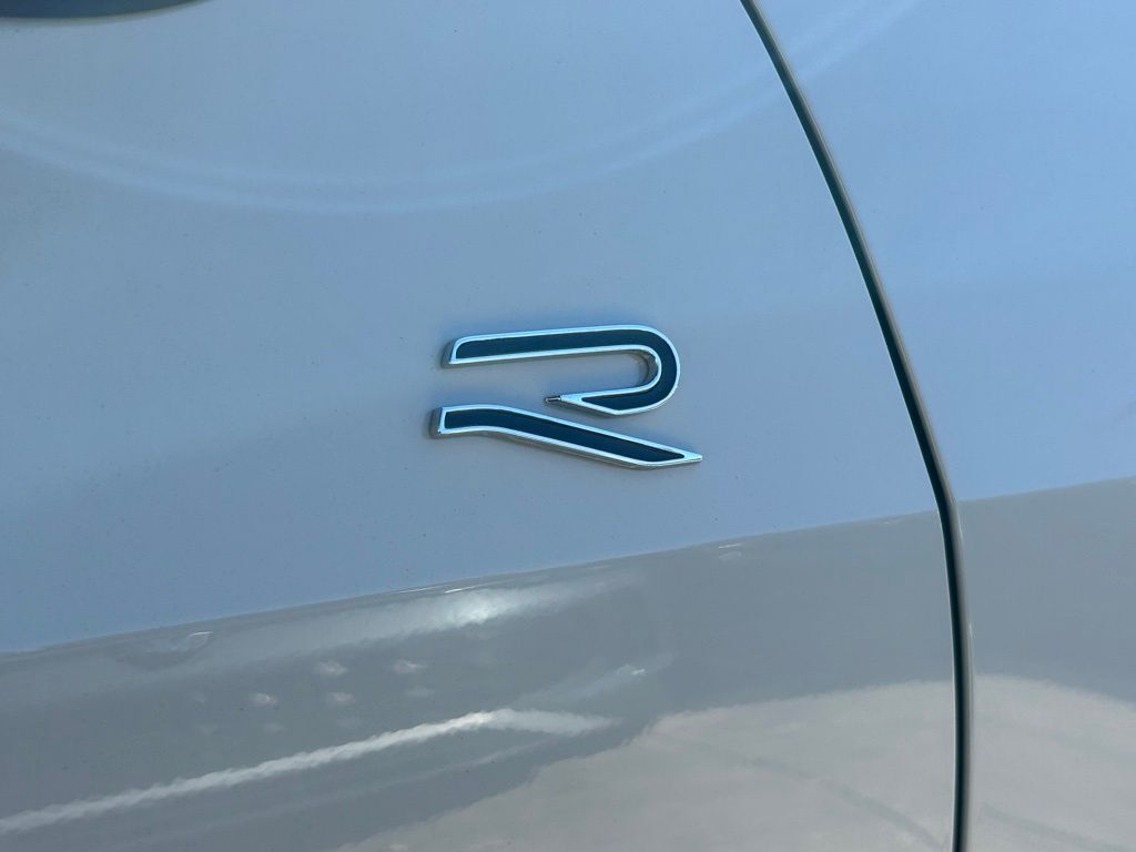 2026 Volkswagen Tiguan 2.0T SE R-Line Black Tampa FL