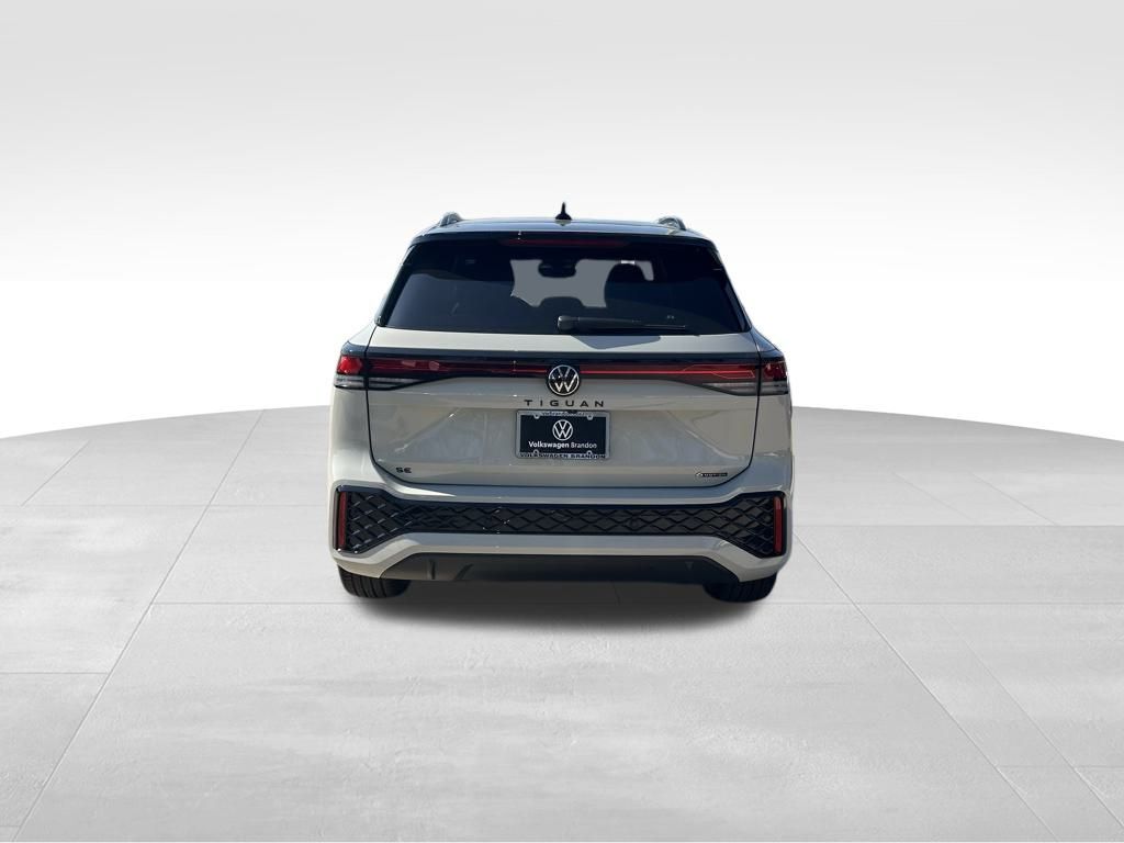 2026 Volkswagen Tiguan 2.0T SE R-Line Black Tampa FL