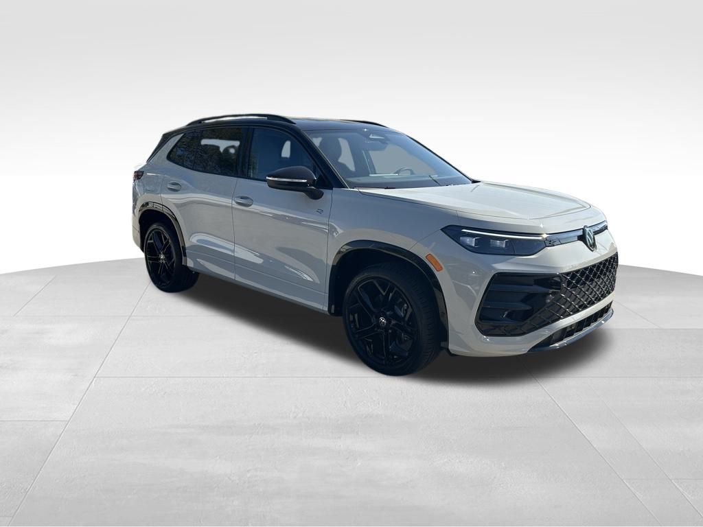 2026 Volkswagen Tiguan 2.0T SE R-Line Black Tampa FL