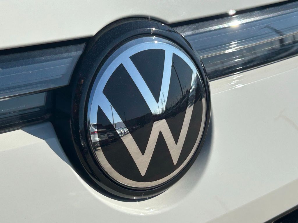 2026 Volkswagen Tiguan 2.0T SE R-Line Black Tampa FL