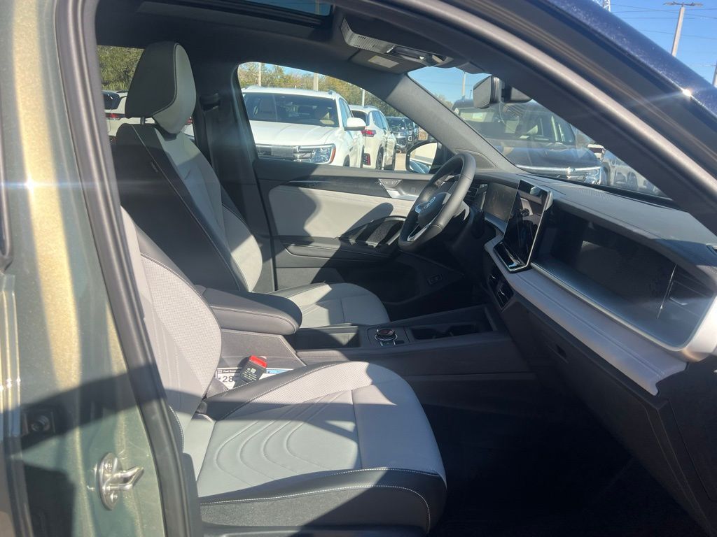 2026 Volkswagen Tiguan 2.0T SE R-Line Black Tampa FL