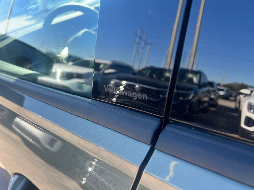 2026 Volkswagen Tiguan 2.0T SE R-Line Black Tampa FL