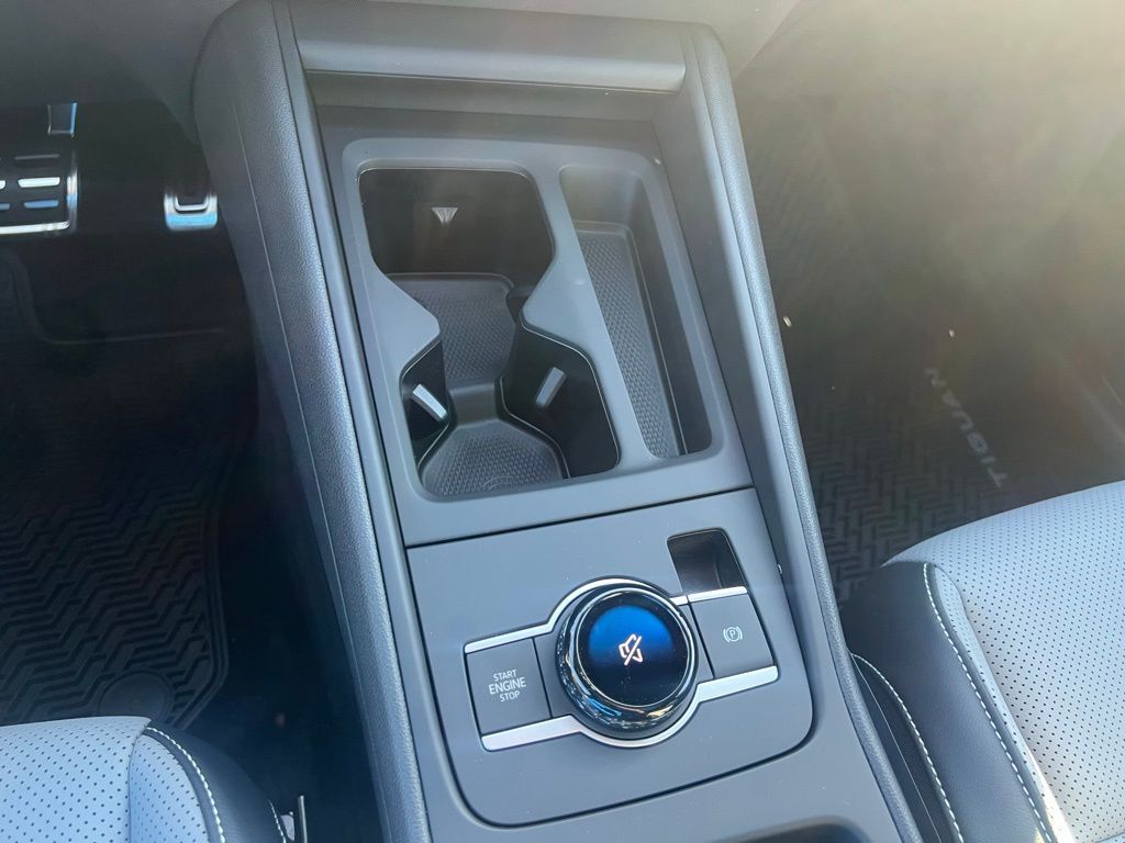 2026 Volkswagen Tiguan 2.0T SE R-Line Black Tampa FL