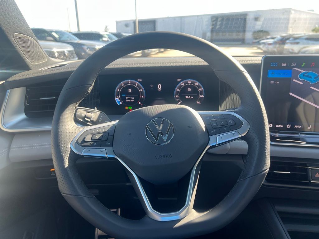 2026 Volkswagen Tiguan 2.0T SE R-Line Black Tampa FL