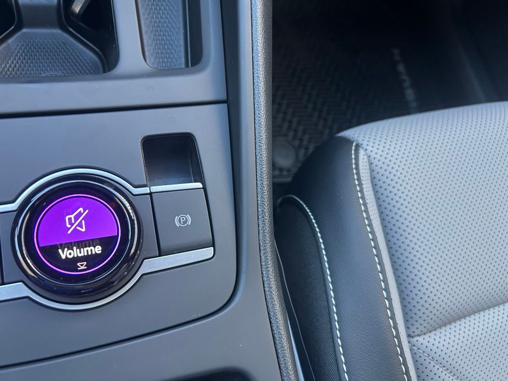 2026 Volkswagen Tiguan 2.0T SE R-Line Black Tampa FL