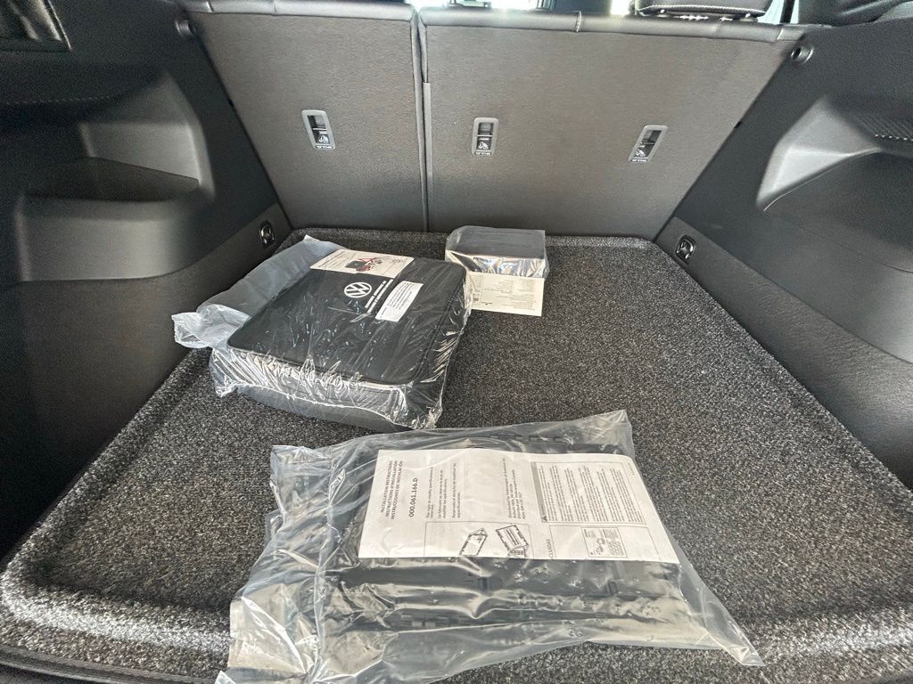 2026 Volkswagen Tiguan 2.0T SE R-Line Black Tampa FL