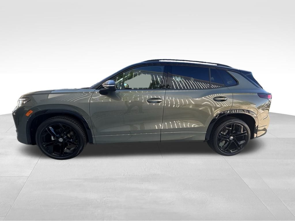 2026 Volkswagen Tiguan 2.0T SE R-Line Black Tampa FL