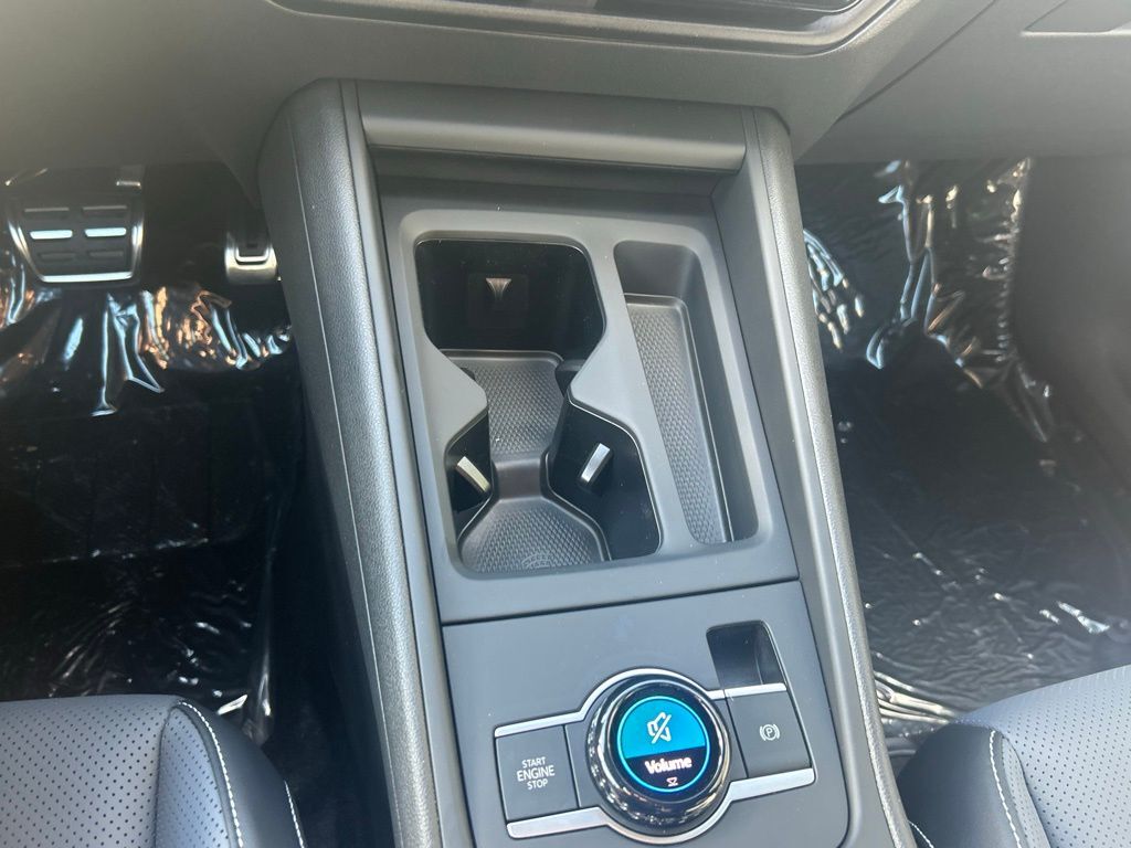 2026 Volkswagen Tiguan 2.0T SE R-Line Black Tampa FL