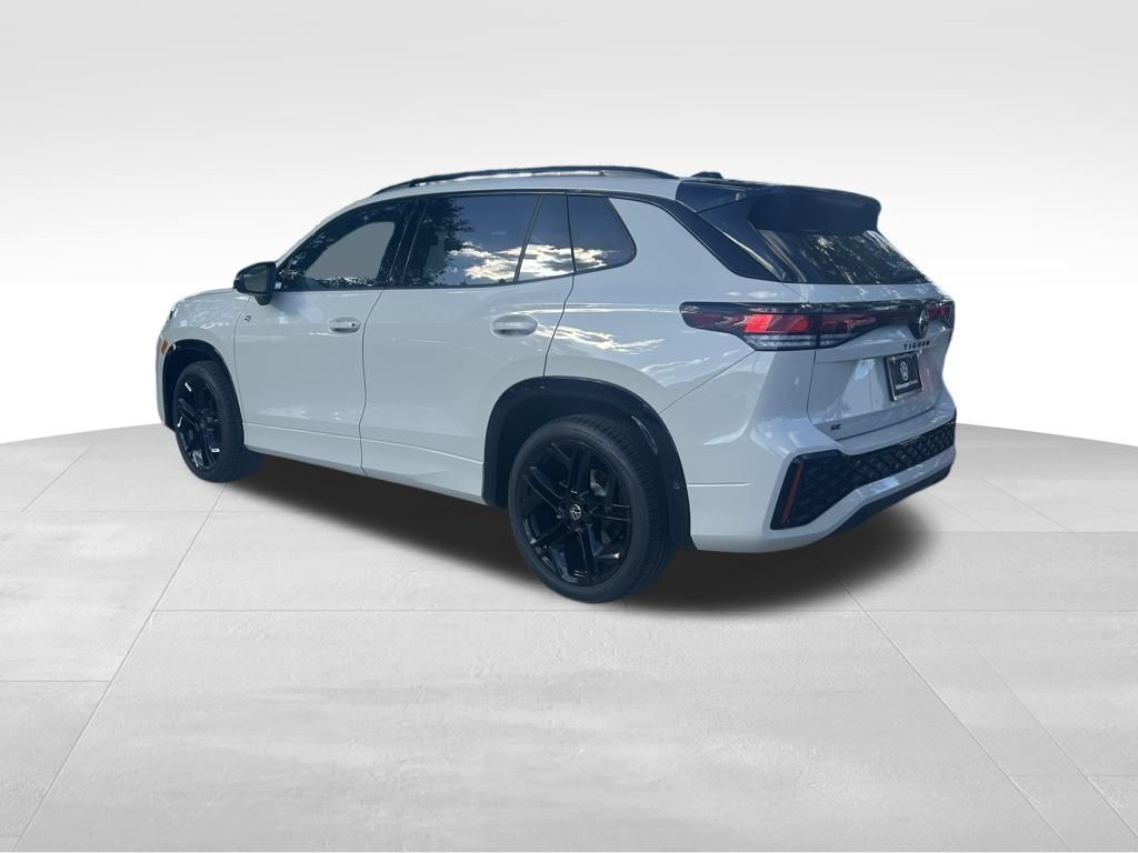 2026 Volkswagen Tiguan 2.0T SE R-Line Black Tampa FL