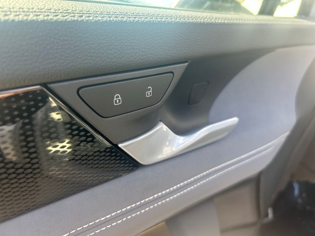 2026 Volkswagen Tiguan 2.0T SE R-Line Black Tampa FL