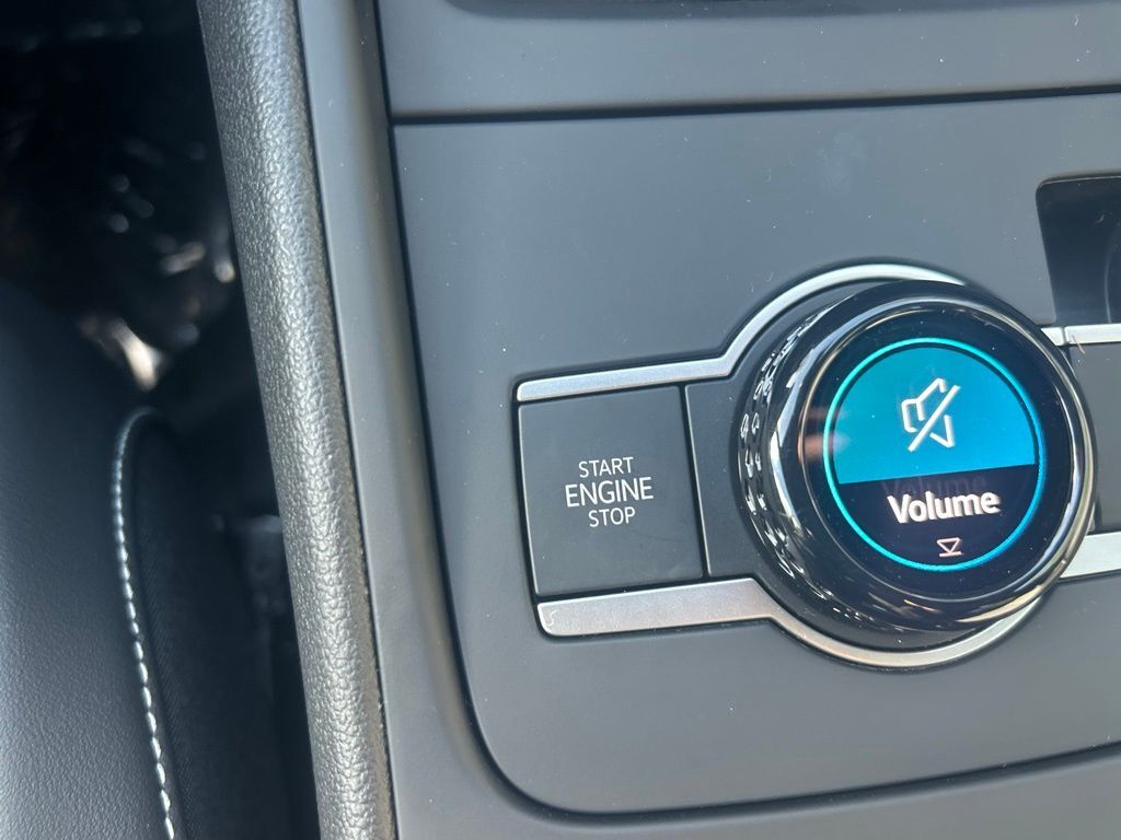 2026 Volkswagen Tiguan 2.0T SE R-Line Black Tampa FL