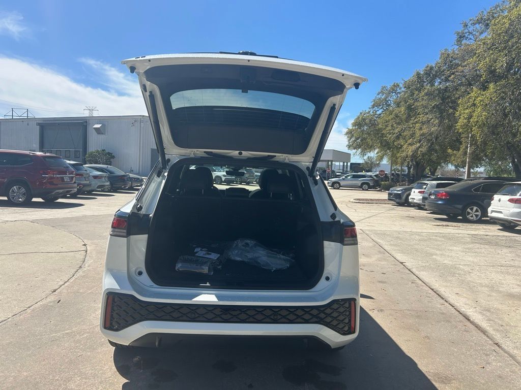 2026 Volkswagen Tiguan 2.0T SE R-Line Black Tampa FL