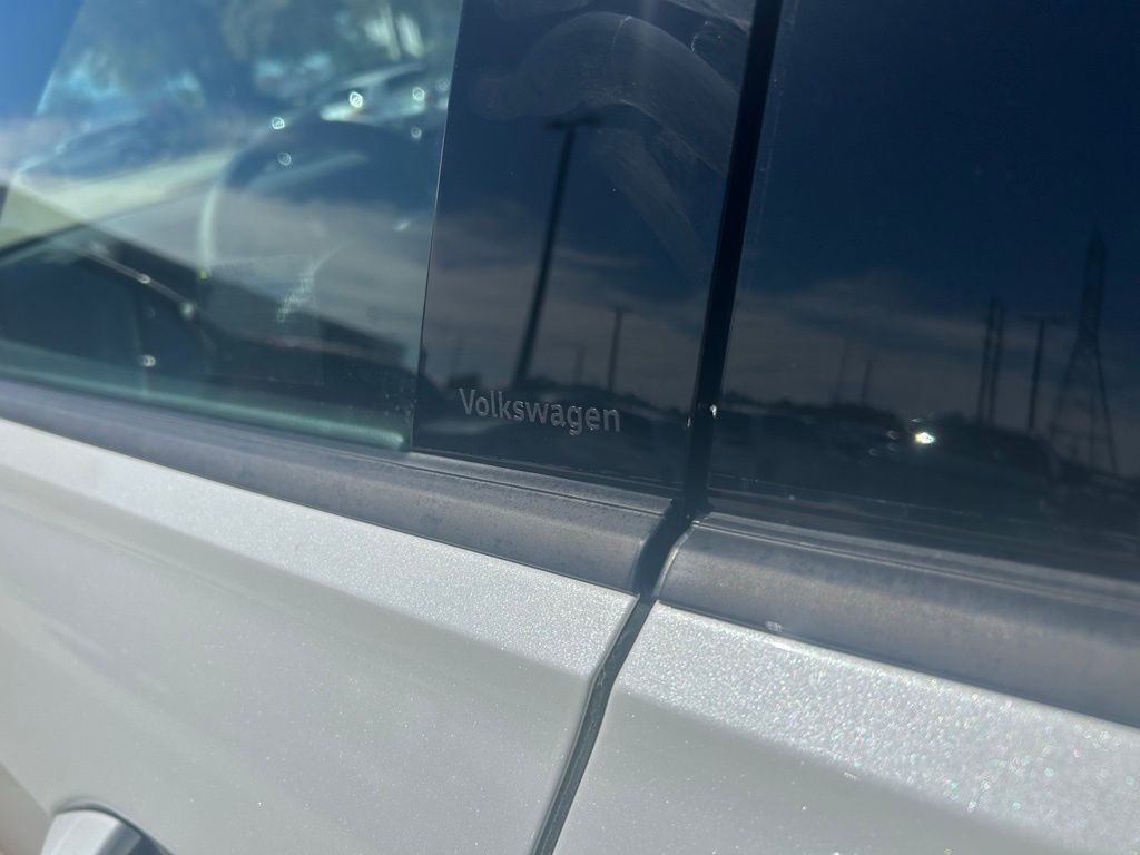 2026 Volkswagen Tiguan 2.0T SE R-Line Black Tampa FL