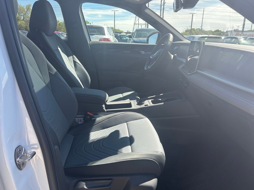 2026 Volkswagen Tiguan 2.0T SE R-Line Black Tampa FL