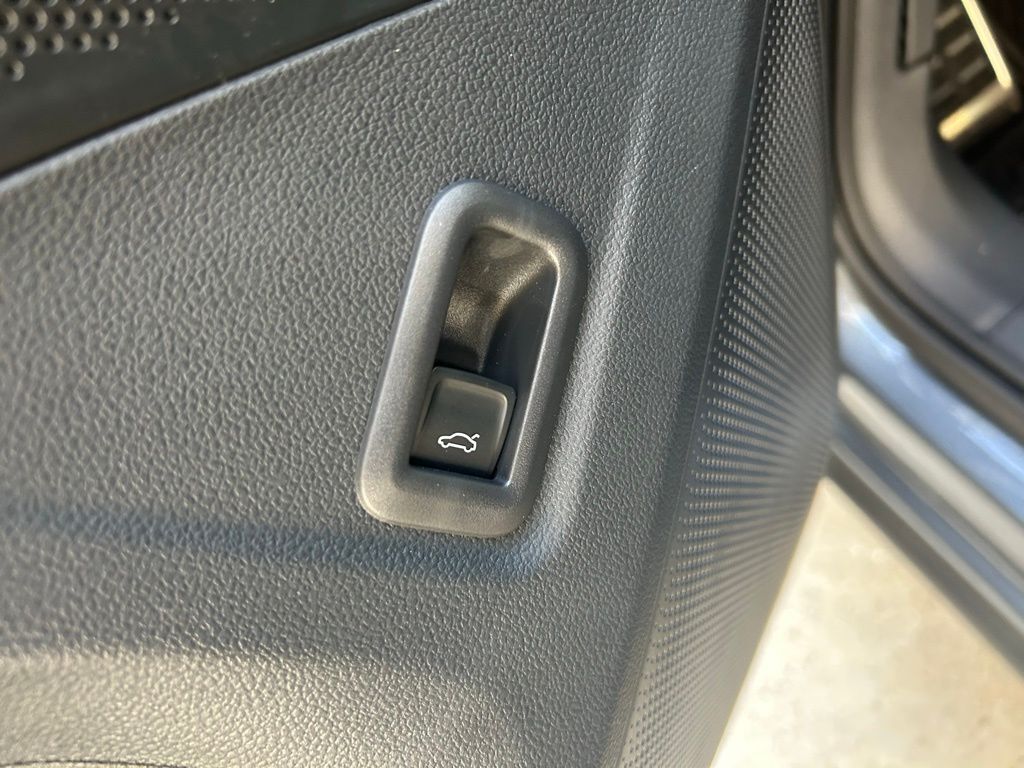 2026 Volkswagen Tiguan 2.0T SE R-Line Black Tampa FL