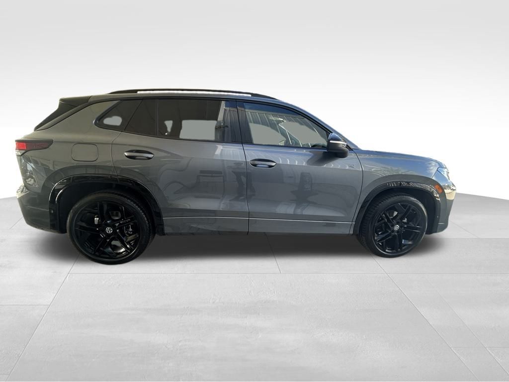 2026 Volkswagen Tiguan 2.0T SE R-Line Black Tampa FL