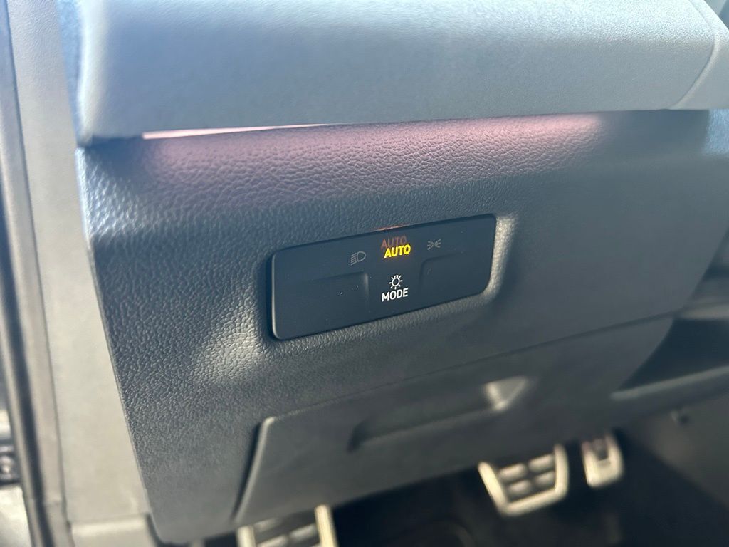 2026 Volkswagen Tiguan 2.0T SE R-Line Black Tampa FL