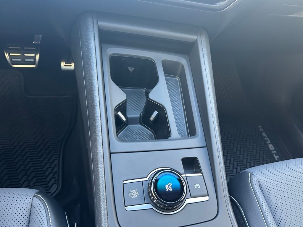 2026 Volkswagen Tiguan 2.0T SE R-Line Black Tampa FL