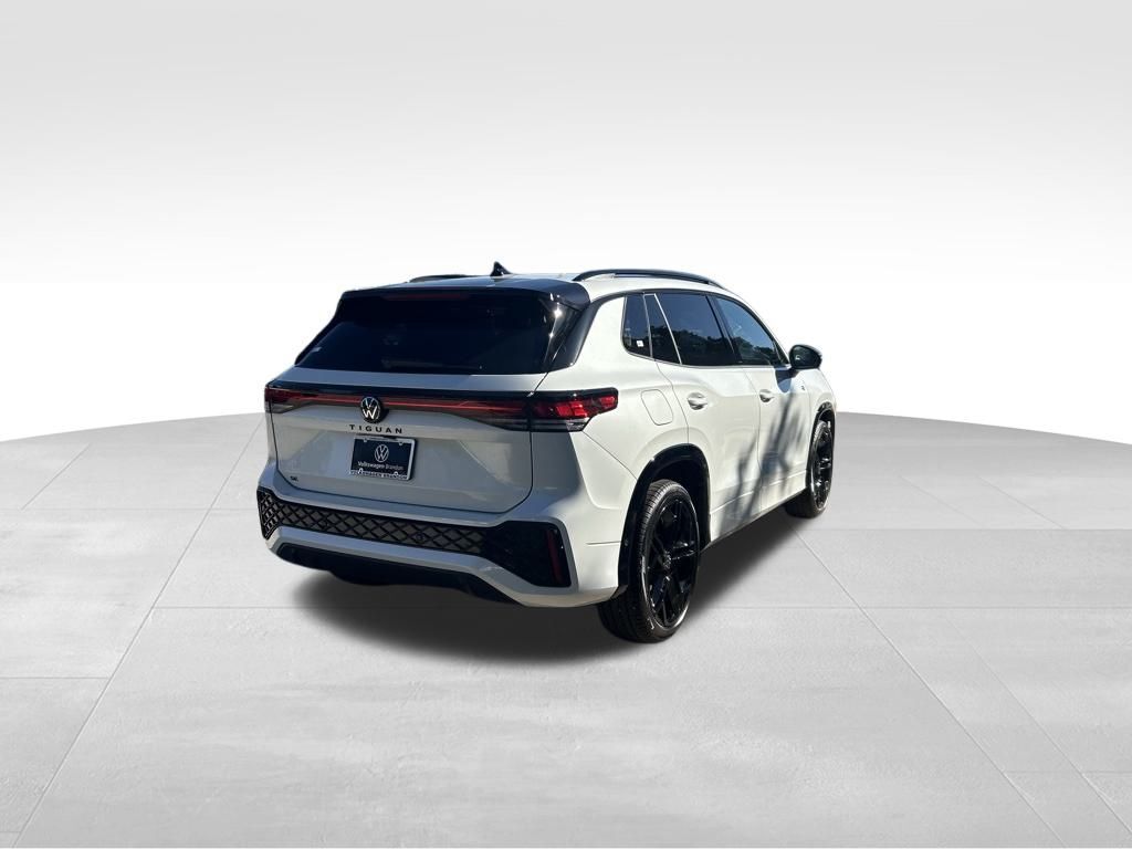 2026 Volkswagen Tiguan 2.0T SE R-Line Black Tampa FL