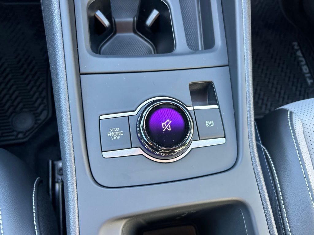 2026 Volkswagen Tiguan 2.0T SE R-Line Black Tampa FL