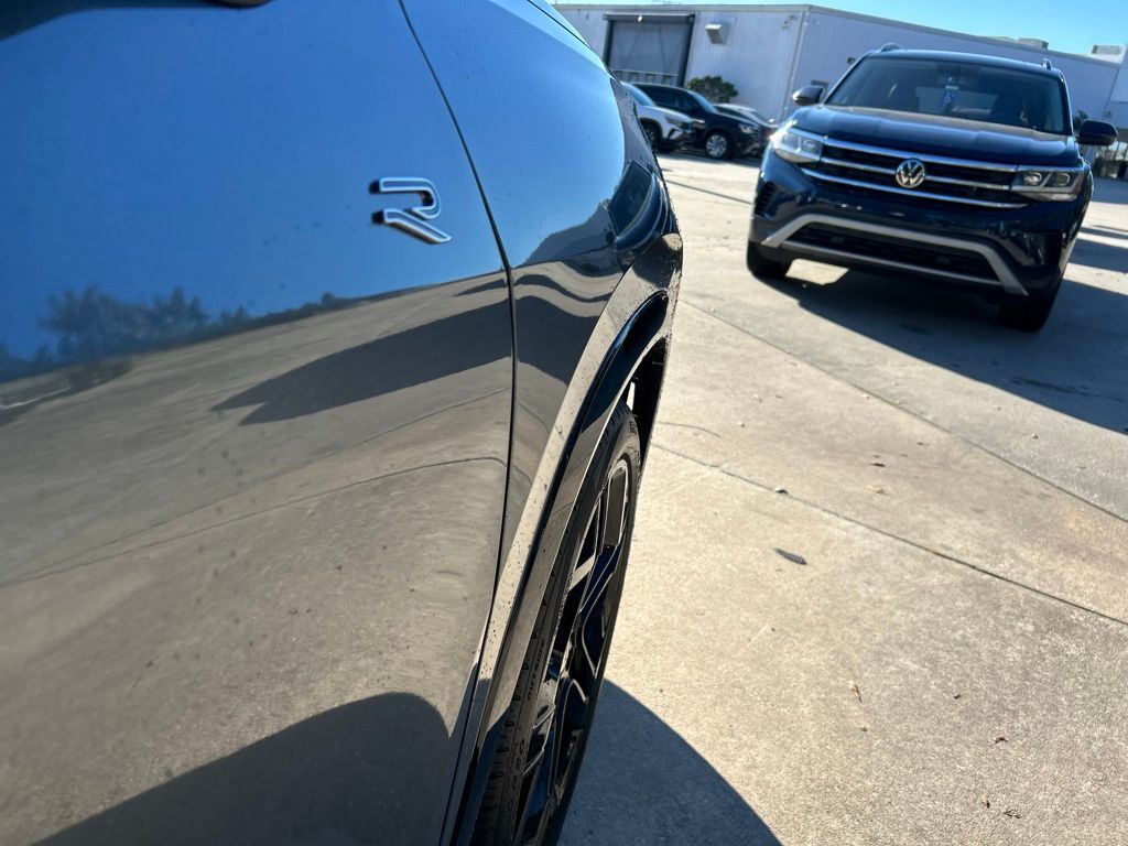 2026 Volkswagen Tiguan 2.0T SE R-Line Black Tampa FL