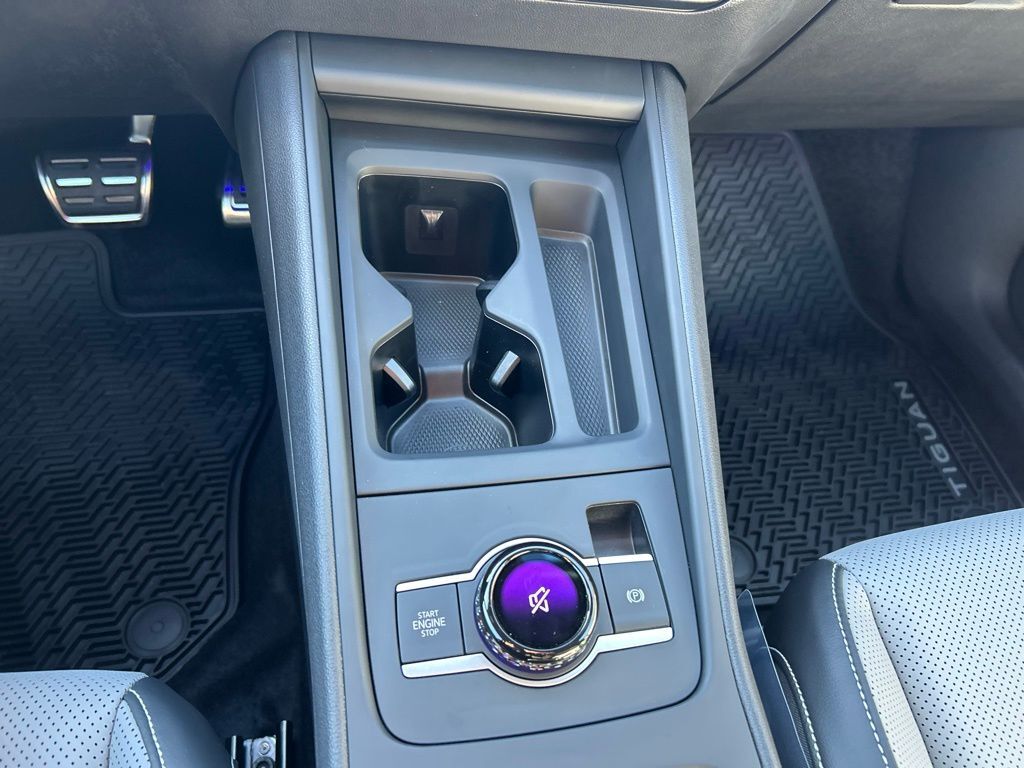 2026 Volkswagen Tiguan 2.0T SE R-Line Black Tampa FL