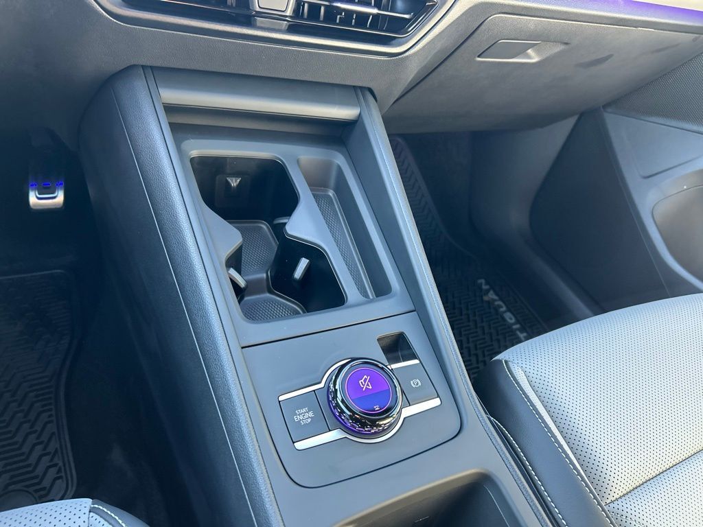 2026 Volkswagen Tiguan 2.0T SE R-Line Black Tampa FL