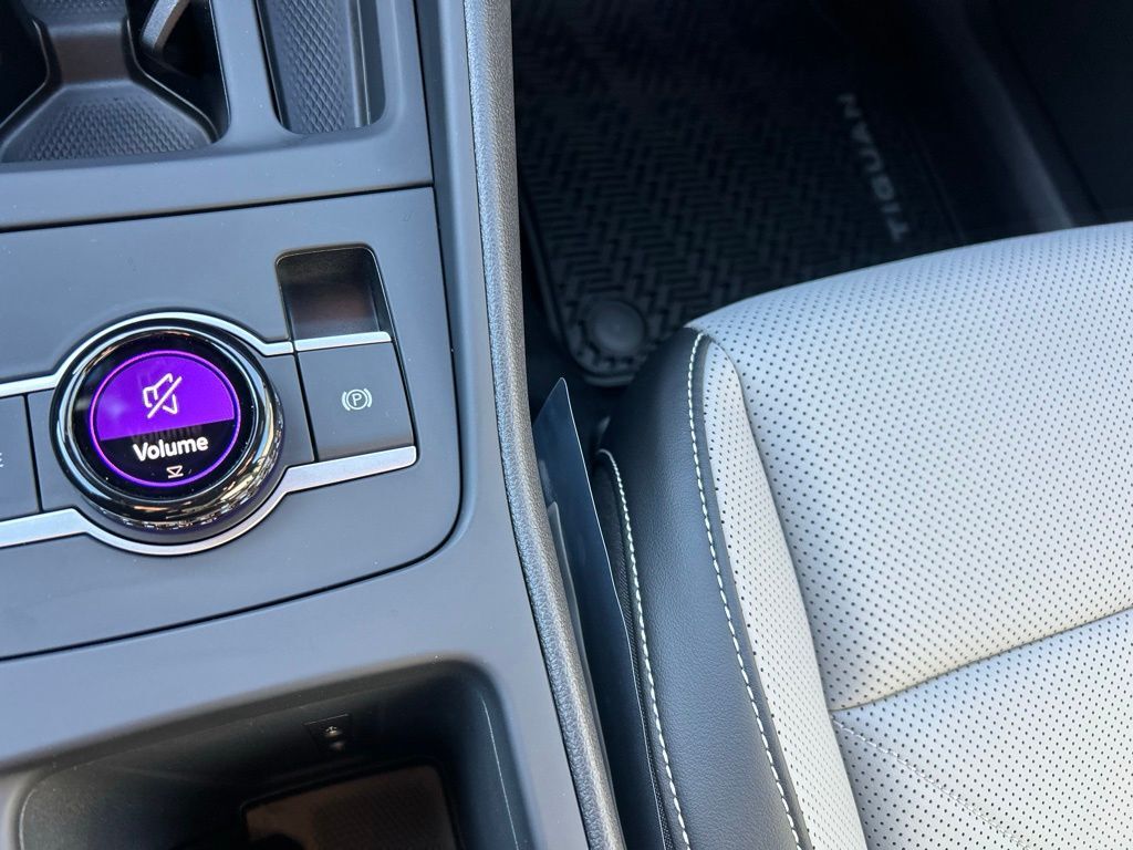 2026 Volkswagen Tiguan 2.0T SE R-Line Black Tampa FL