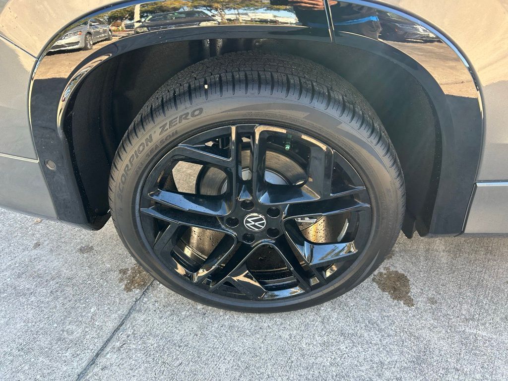 2026 Volkswagen Tiguan 2.0T SE R-Line Black Tampa FL