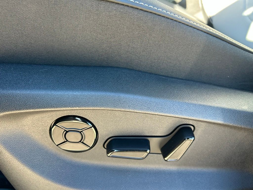 2026 Volkswagen Tiguan 2.0T SE R-Line Black Tampa FL