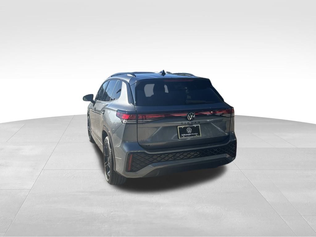 2026 Volkswagen Tiguan 2.0T SE R-Line Black Tampa FL