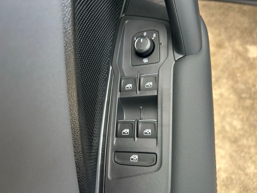 2026 Volkswagen Tiguan 2.0T SE R-Line Black Tampa FL