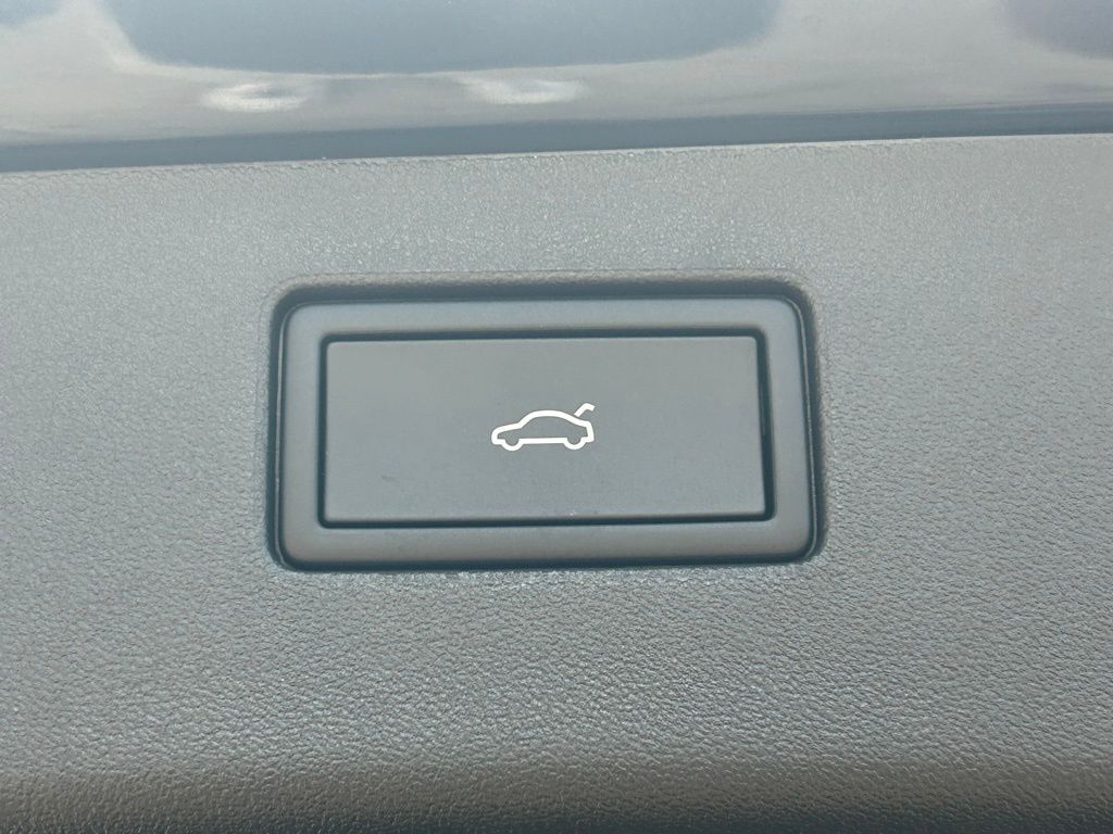 2026 Volkswagen Tiguan 2.0T SE R-Line Black Tampa FL