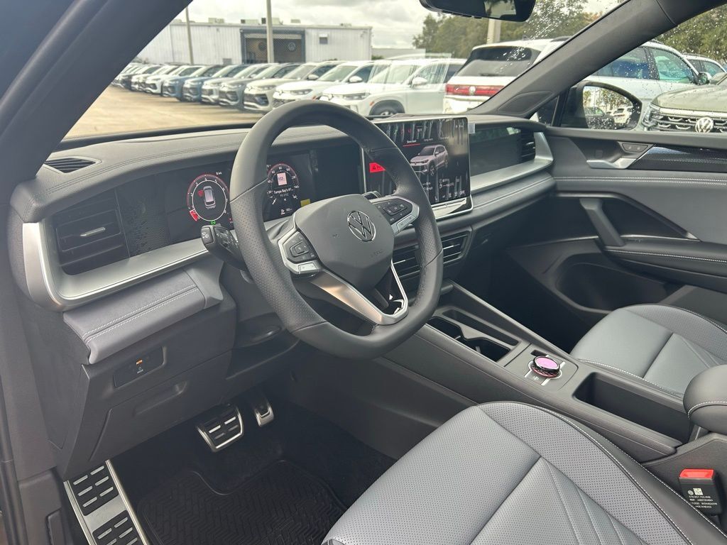 2026 Volkswagen Tiguan 2.0T SE R-Line Black Tampa FL