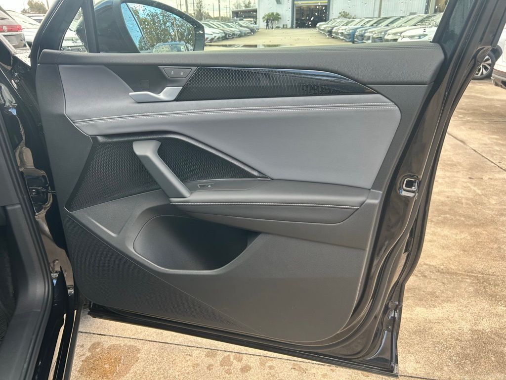 2026 Volkswagen Tiguan 2.0T SE R-Line Black Tampa FL