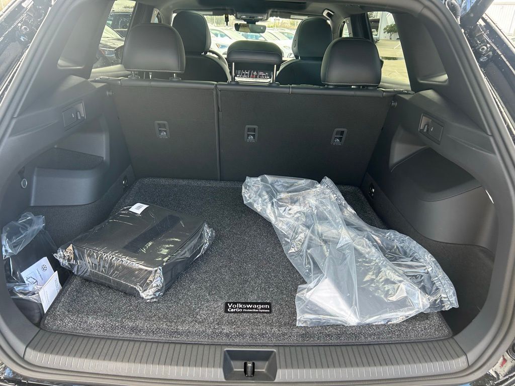 2026 Volkswagen Tiguan 2.0T SE R-Line Black Tampa FL