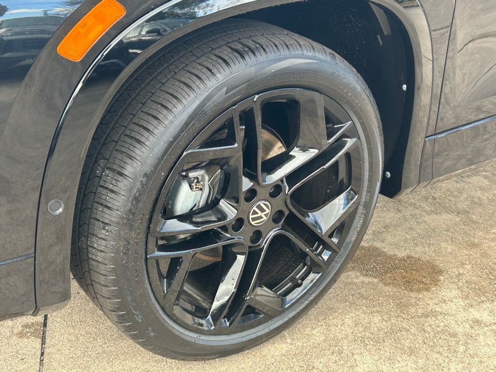 2026 Volkswagen Tiguan 2.0T SE R-Line Black Tampa FL