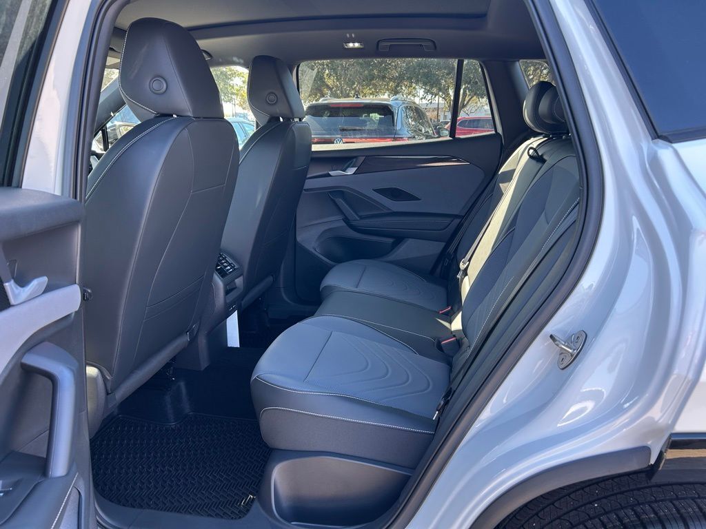 2026 Volkswagen Tiguan 2.0T SE R-Line Black Tampa FL