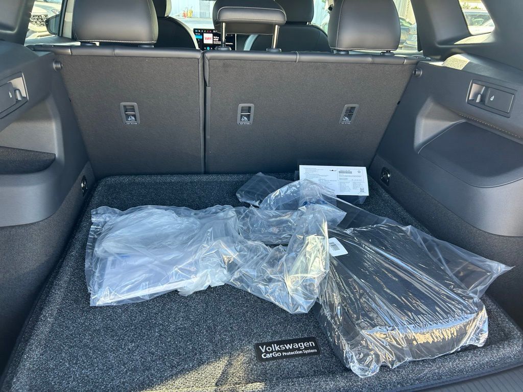 2026 Volkswagen Tiguan 2.0T SE R-Line Black Tampa FL