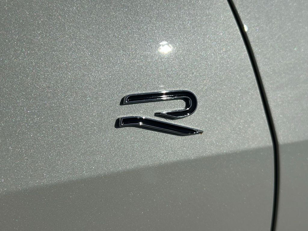 2026 Volkswagen Tiguan 2.0T SE R-Line Black Tampa FL