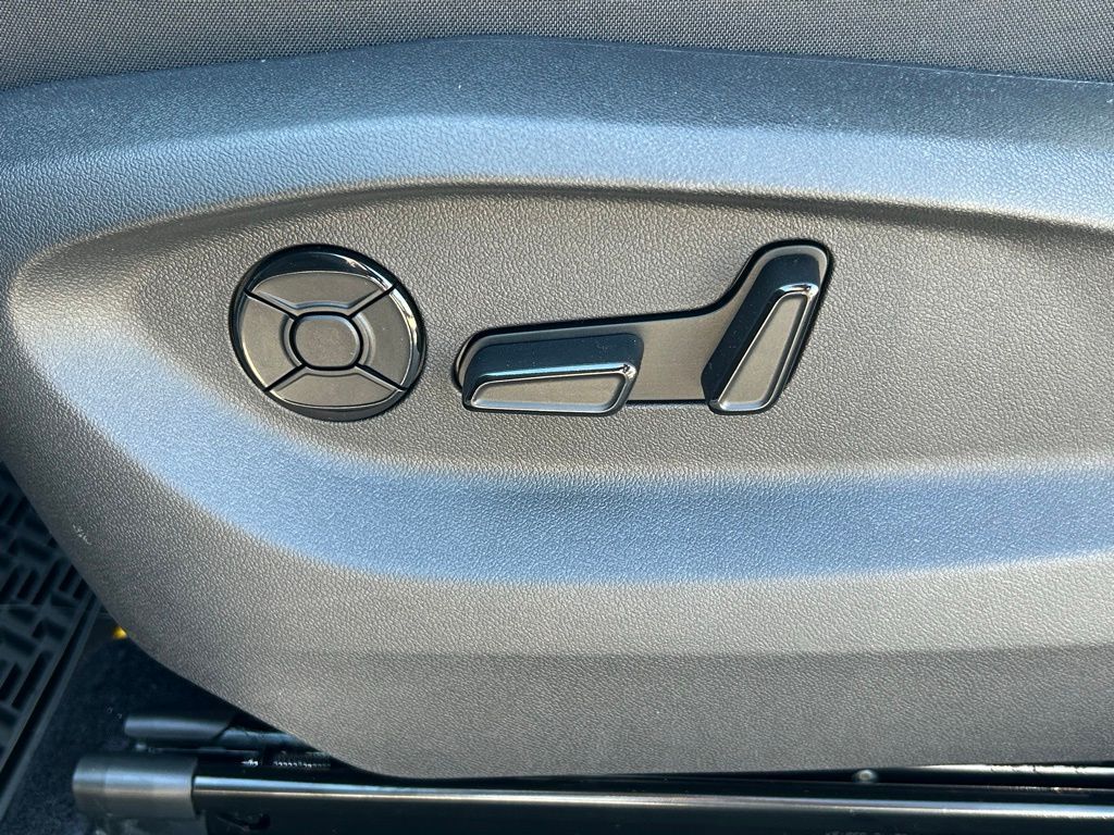 2026 Volkswagen Tiguan 2.0T SE R-Line Black Tampa FL