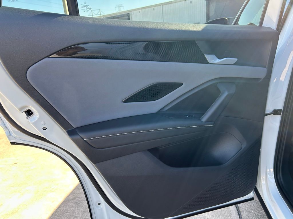 2026 Volkswagen Tiguan 2.0T SE R-Line Black Tampa FL