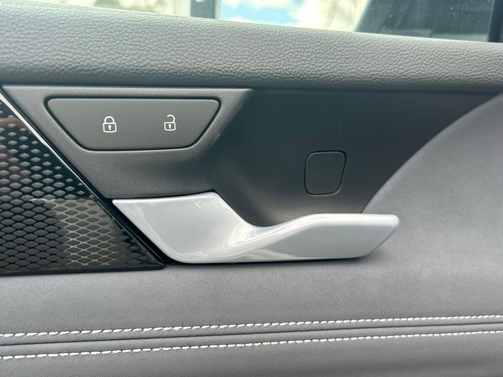 2026 Volkswagen Tiguan 2.0T SE R-Line Black Tampa FL