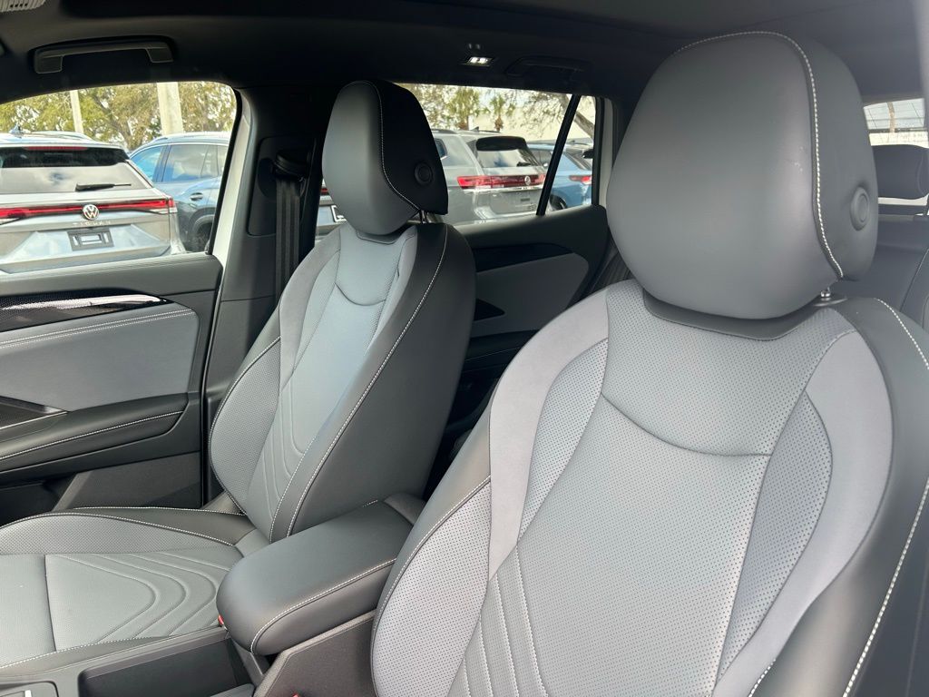 2026 Volkswagen Tiguan 2.0T SE R-Line Black Tampa FL